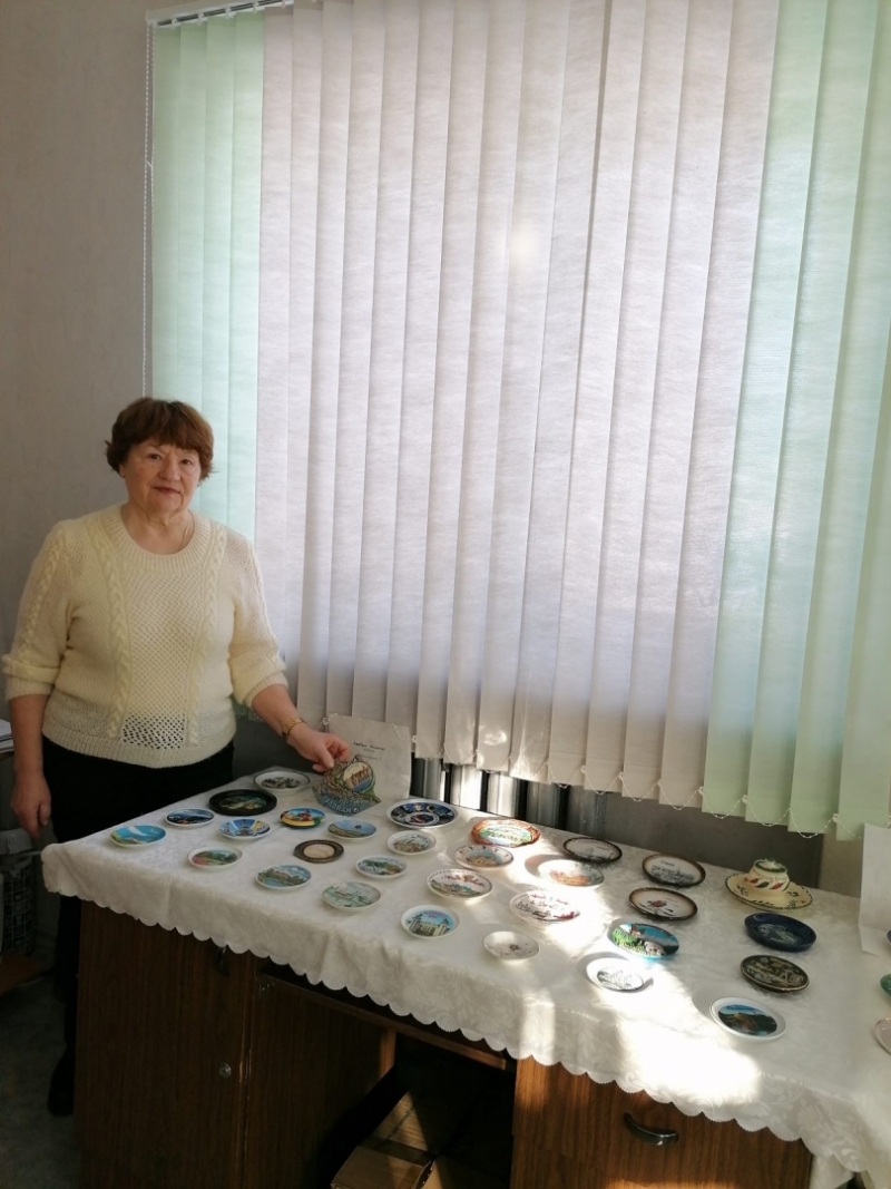 Senioru darbu izstādes