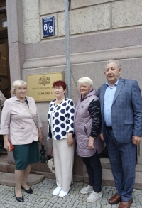 Seniori pulcējās Saeimā, lai kopā ar lēmumu pieņēmējiem diskutētu par veselību, līdzdalību un iespējām aktīvai novecošanai
