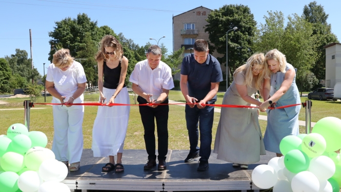 Svinīgi atklāts jaunais un ilgi gaidītais aktīvās atpūtas laukums “Žika laukums” Preiļos