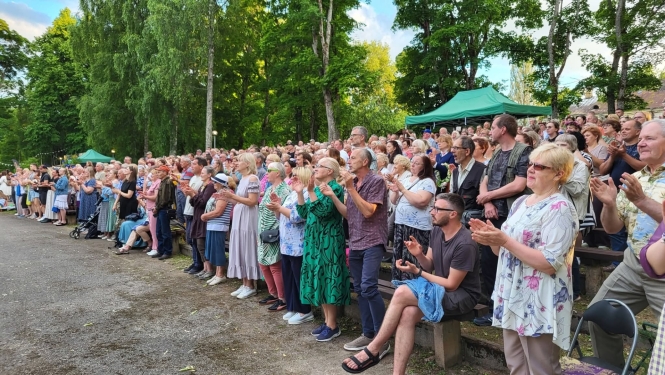 Grandiozi nosvinēti Riebiņu pagasta svētki “Ir laiks atkal satikties”