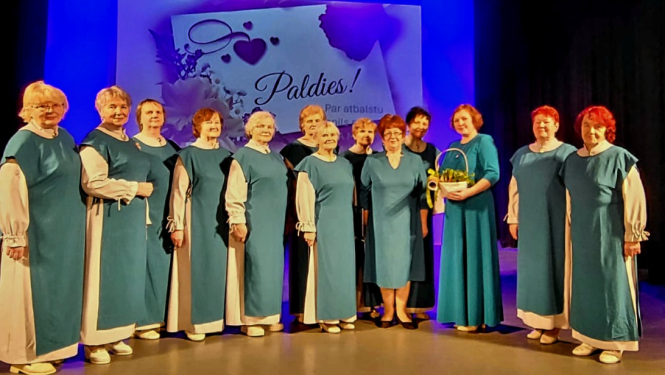 Preiļu Kultūras nama senioru vokālais ansamblis “Virši” piedalās Krustpils Kultūras centra jauktā ansambļa “Vakarvējš” 13 gadu jubilejas koncertā