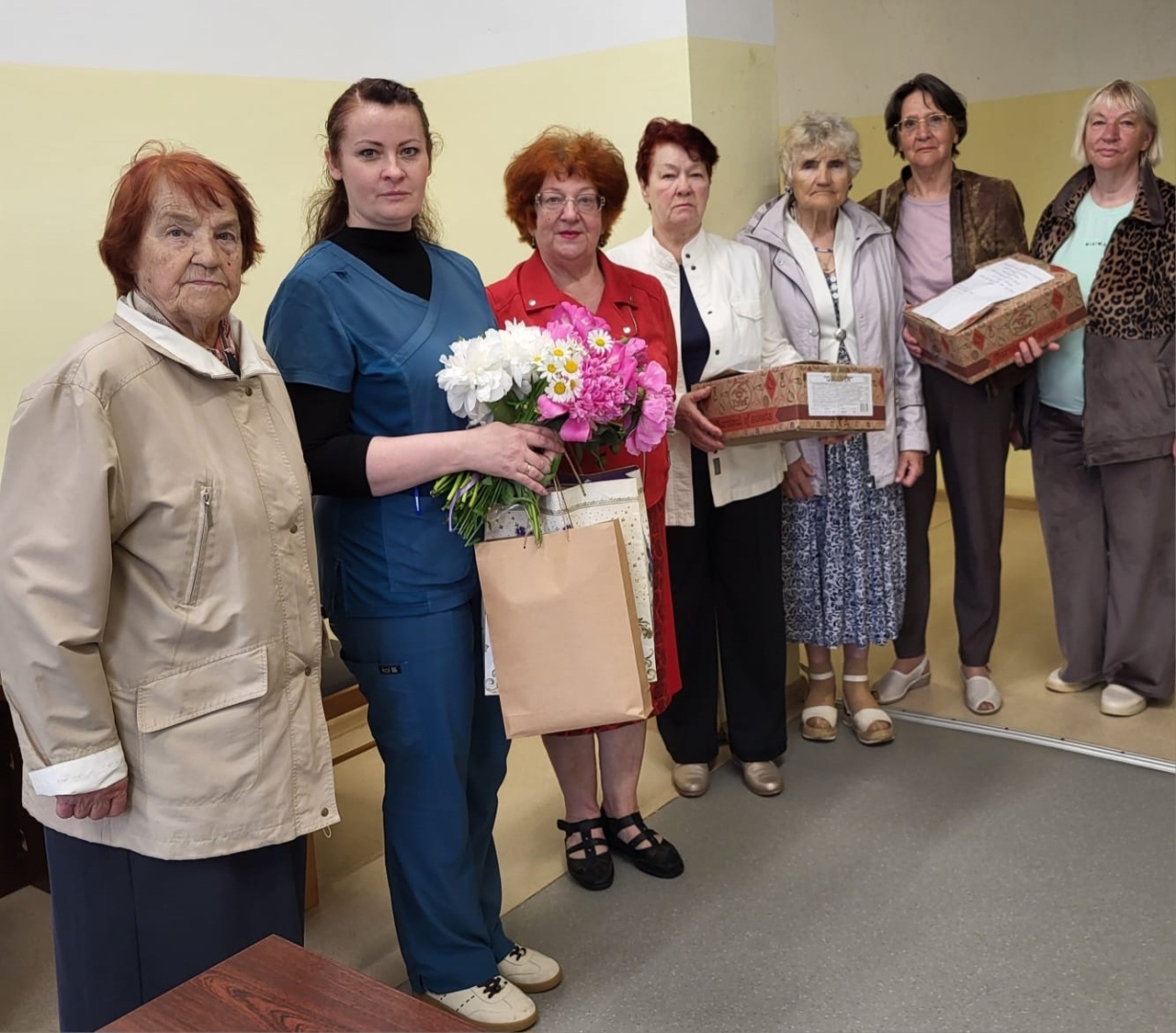 Labu darbu nekad nav par daudz - seniori apciemo Ilgstošas sociālās aprūpes un sociālās rehabilitācijas nodaļu