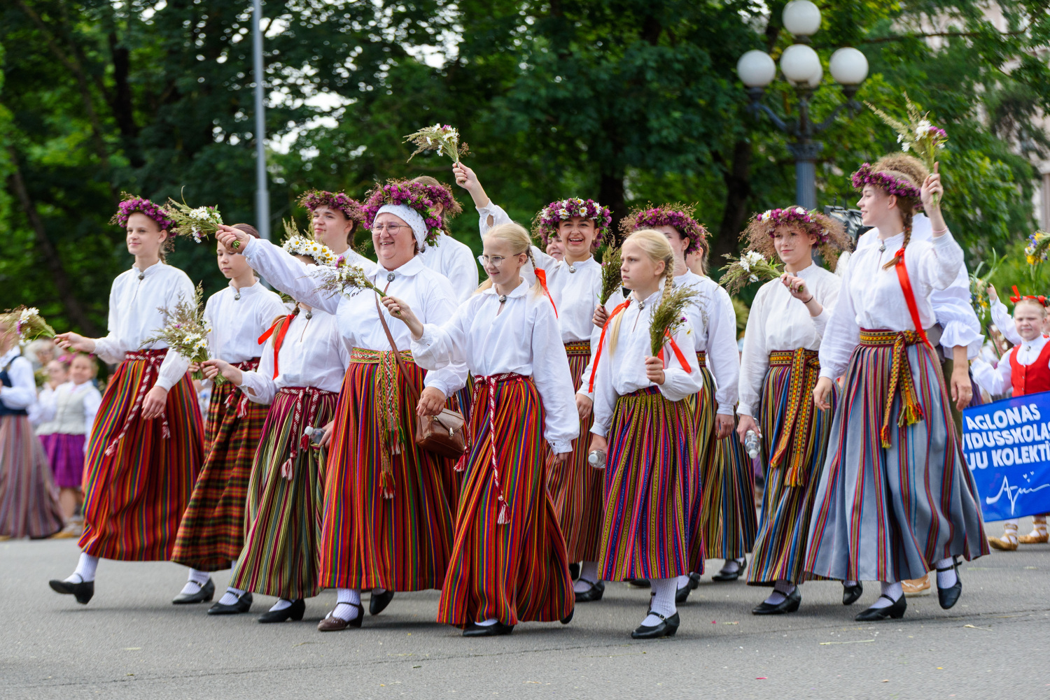 XIII Latvijas Skolu jaunatnes dziesmu un deju svētki: Svētku gājiens 