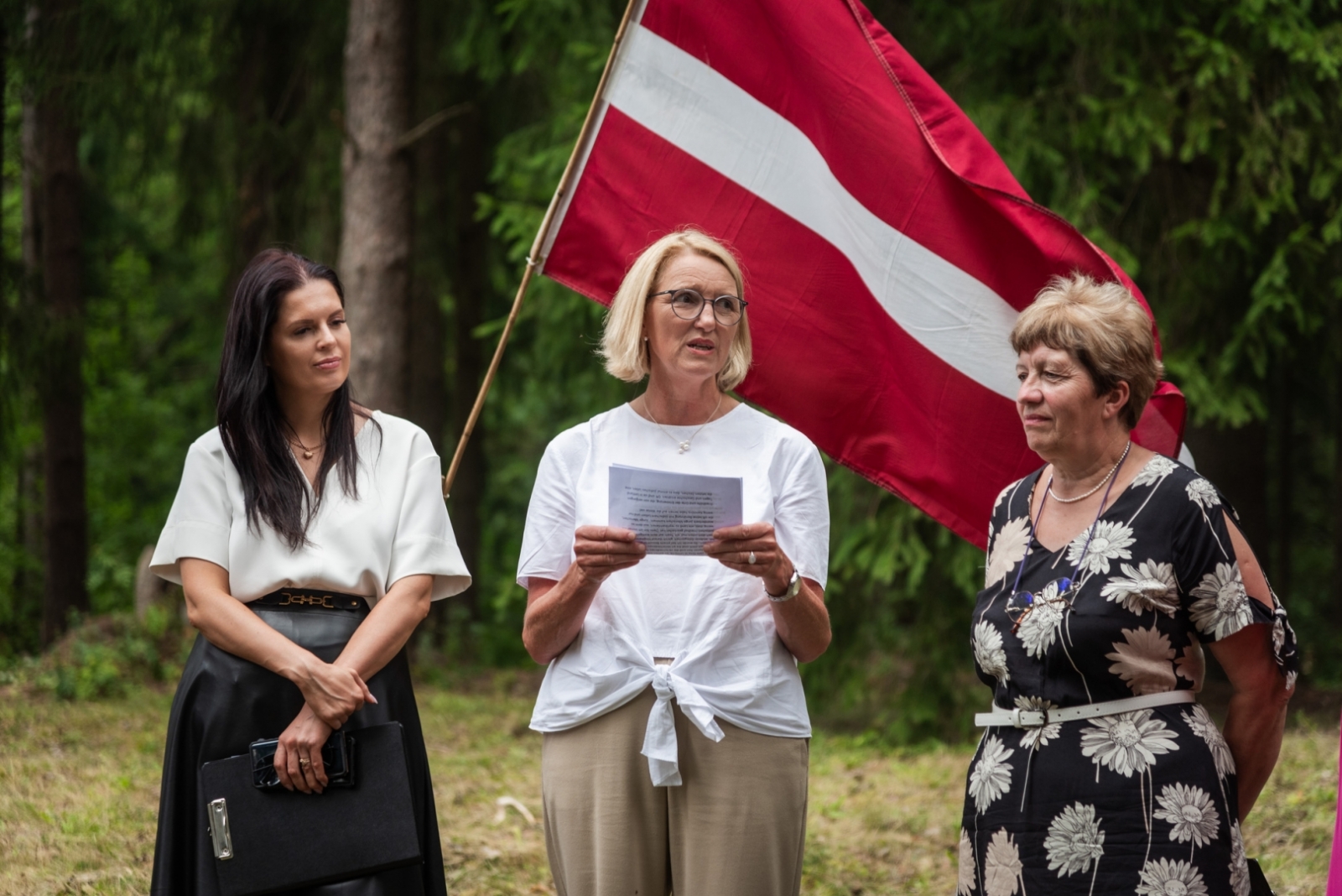 Preiļu novadā aizvadīta starptautiska nometne, kuras ietvaros sakopta Riebiņu ebreju kapsēta