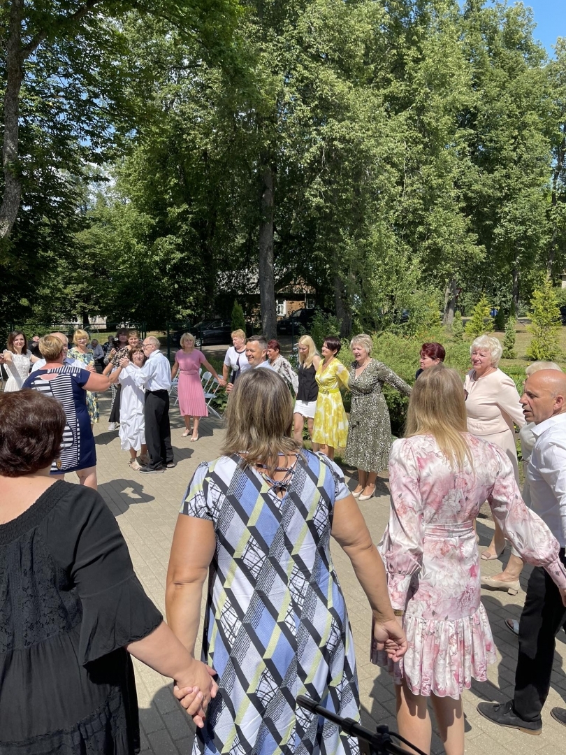 SAC ”Rušona” svin 20 gadu jubileju