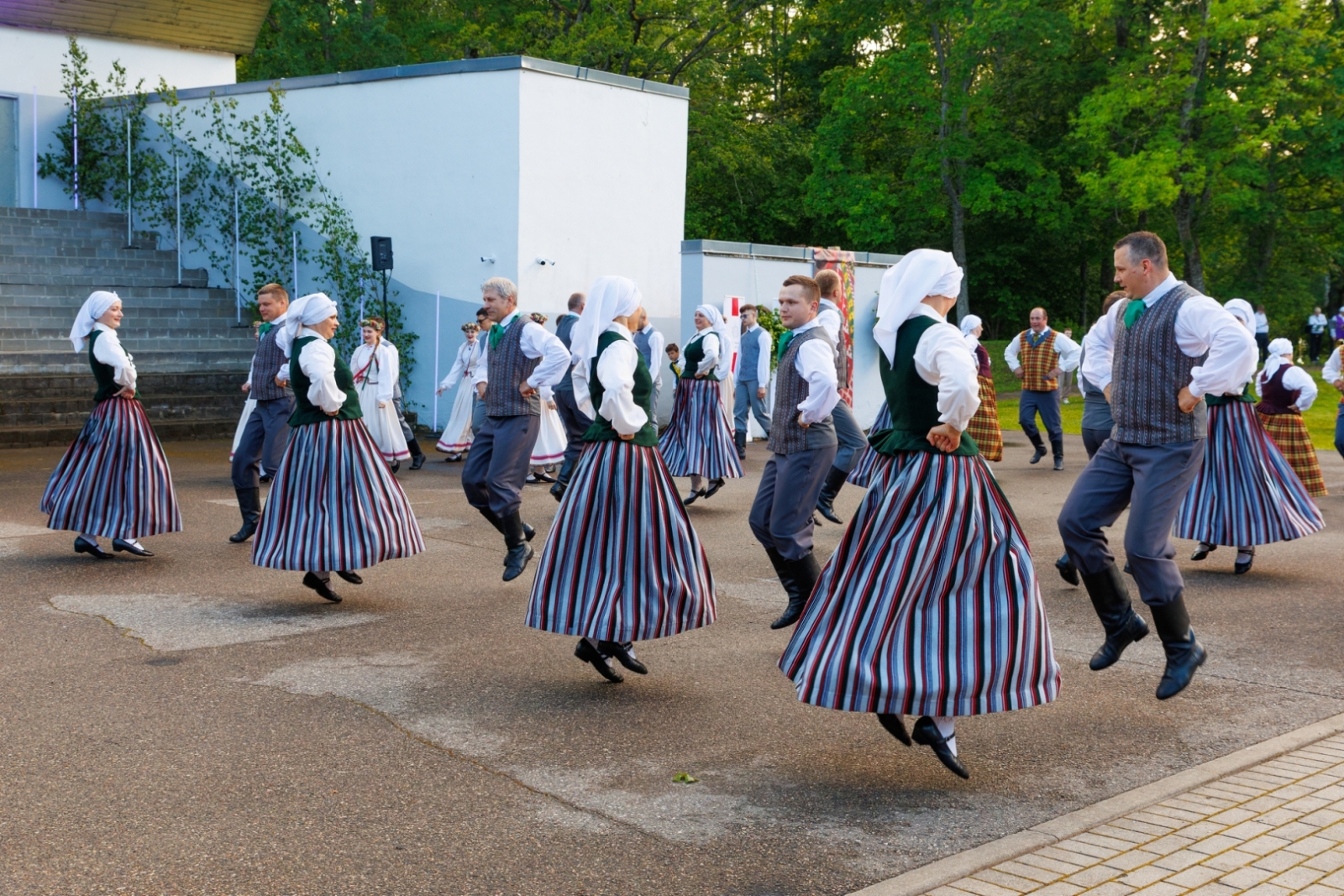 Pūtēju orķestru un deju kolektīvu lielkoncerts “Vienmēr kopā!”