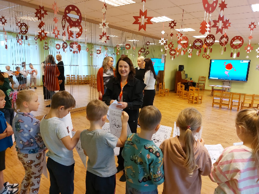 Preiļu PII “Pasaciņa” piedalījās nodarbībā “Drošības ekspedīcija”
