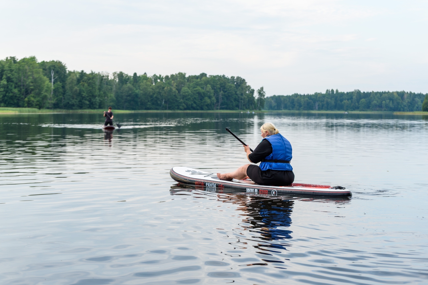 “SUP Sunset Ride” Geļenovas parkā, Jašas-Bicānu ezerā kopā ar VisitPreili