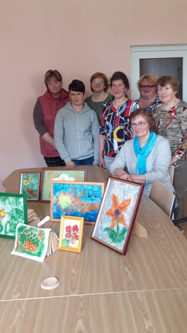 Riebiņu novada biedrība "Atspulgs L" īsteno mazo grantu projektu "Atliksim ikdienas steigu!"