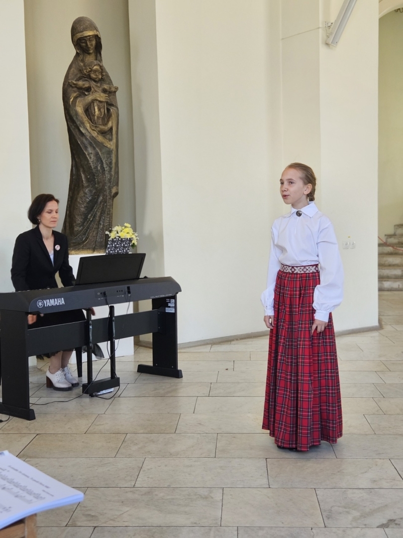 Aglonā aizvadīts XXI Latvijas mūzikas skolu Jauno vokālistu konkurss “Dziedu Dievmātei”