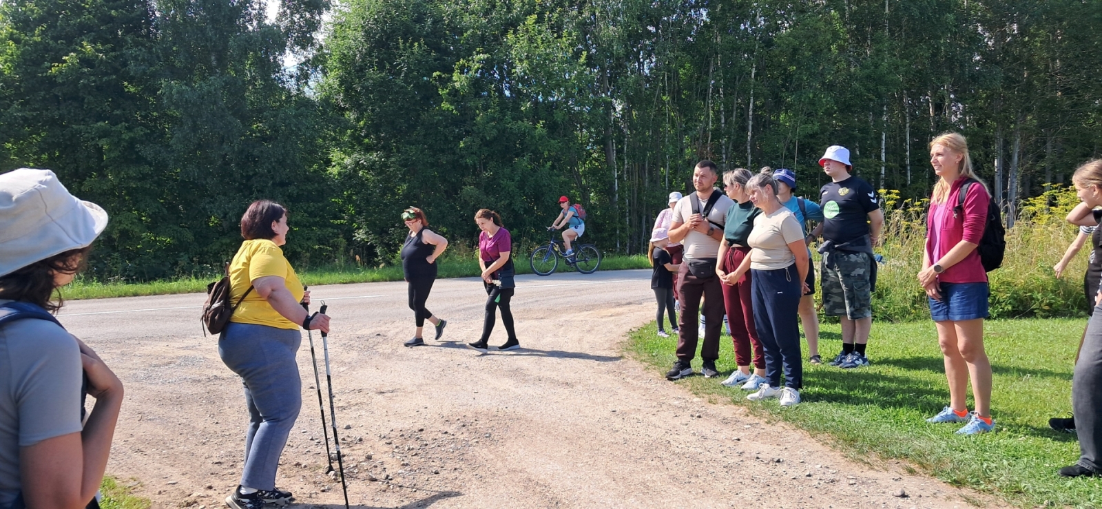 Veiksmīgi aizvadīts veselības veicināšanas pārgājiens "Kājām gar Ilzes ezeru"