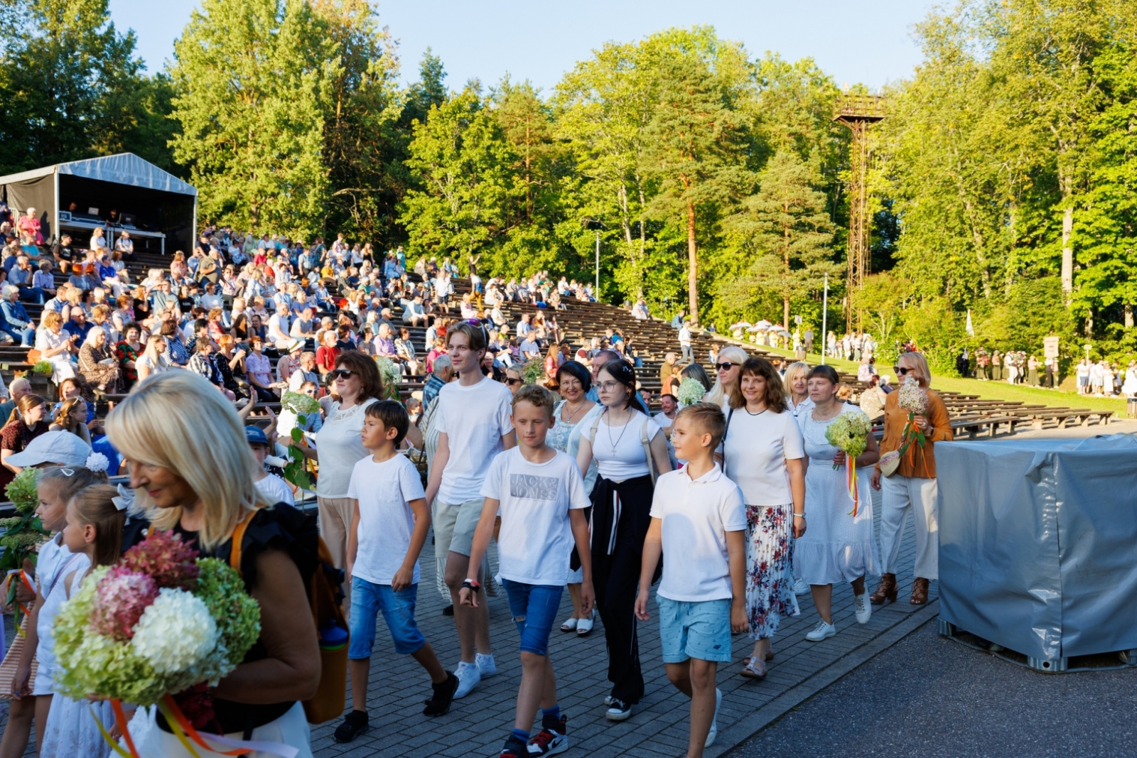 Preiļu pilsētas svētku gājiens "Mēness ziedi"