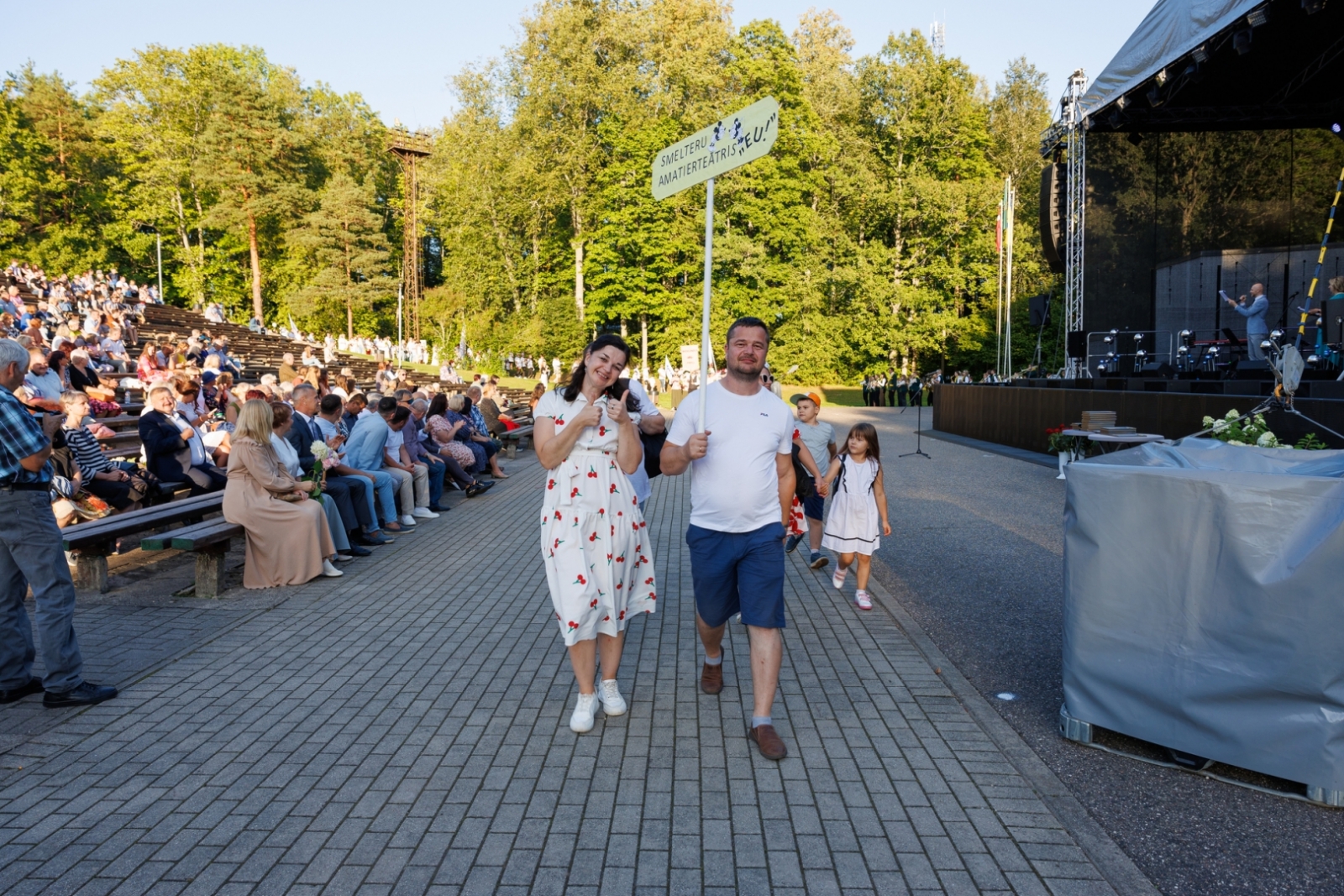 Preiļu pilsētas svētku gājiens "Mēness ziedi"