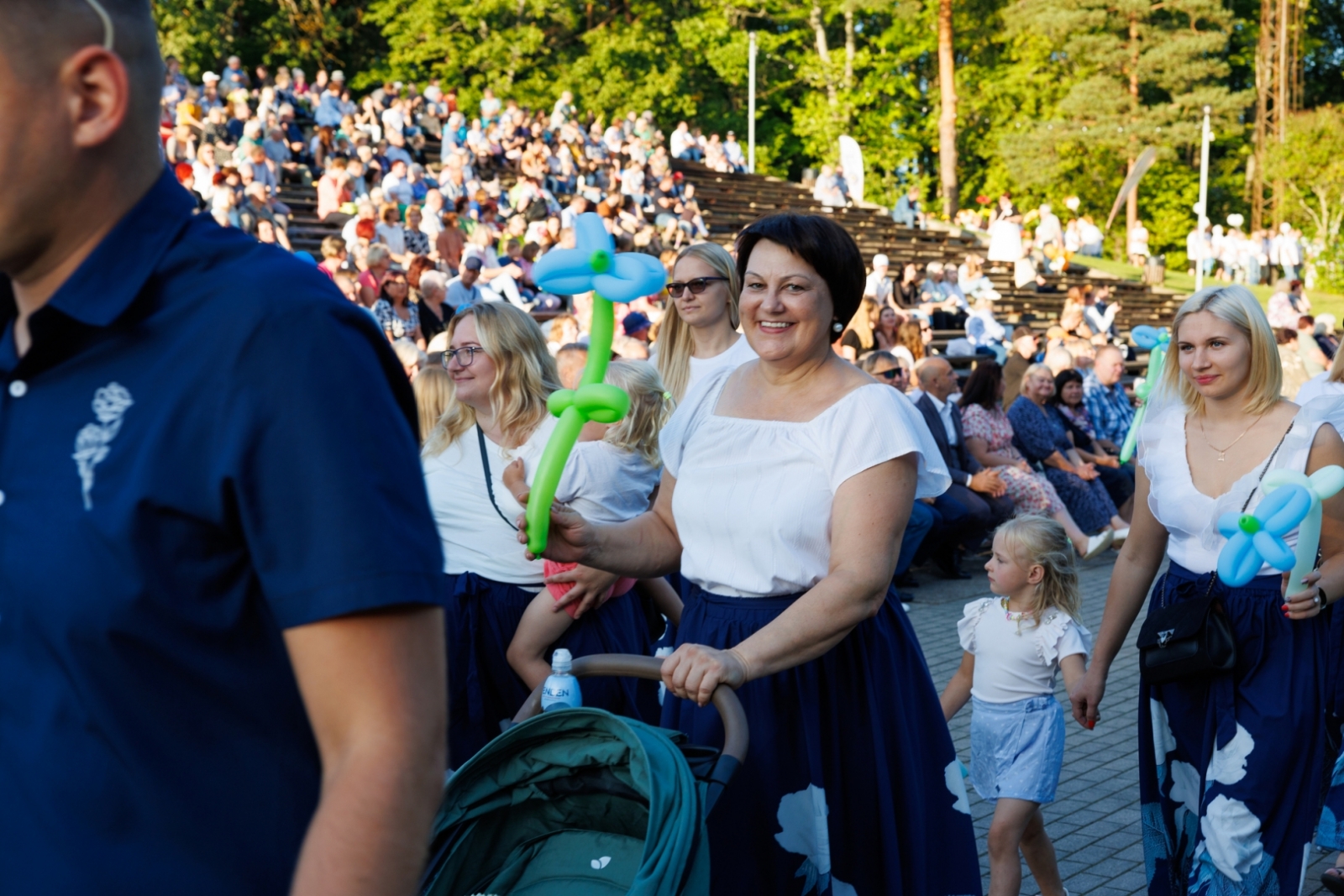 Preiļu pilsētas svētku gājiens "Mēness ziedi"