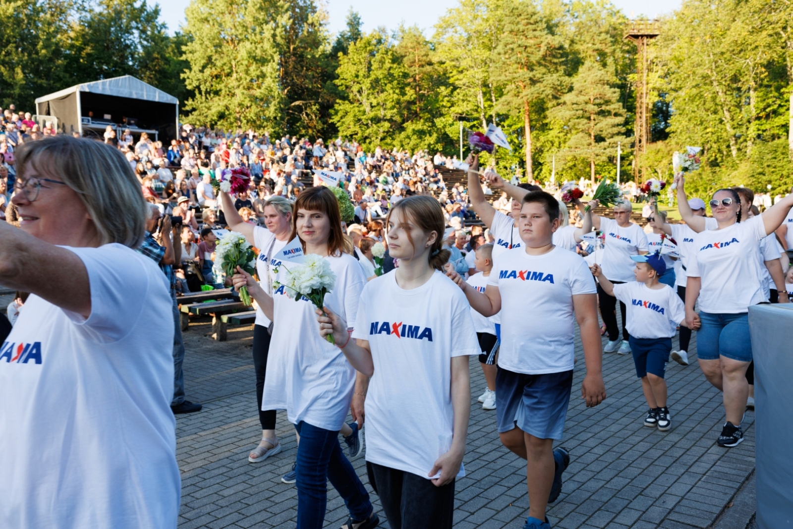 Preiļu pilsētas svētku gājiens "Mēness ziedi"