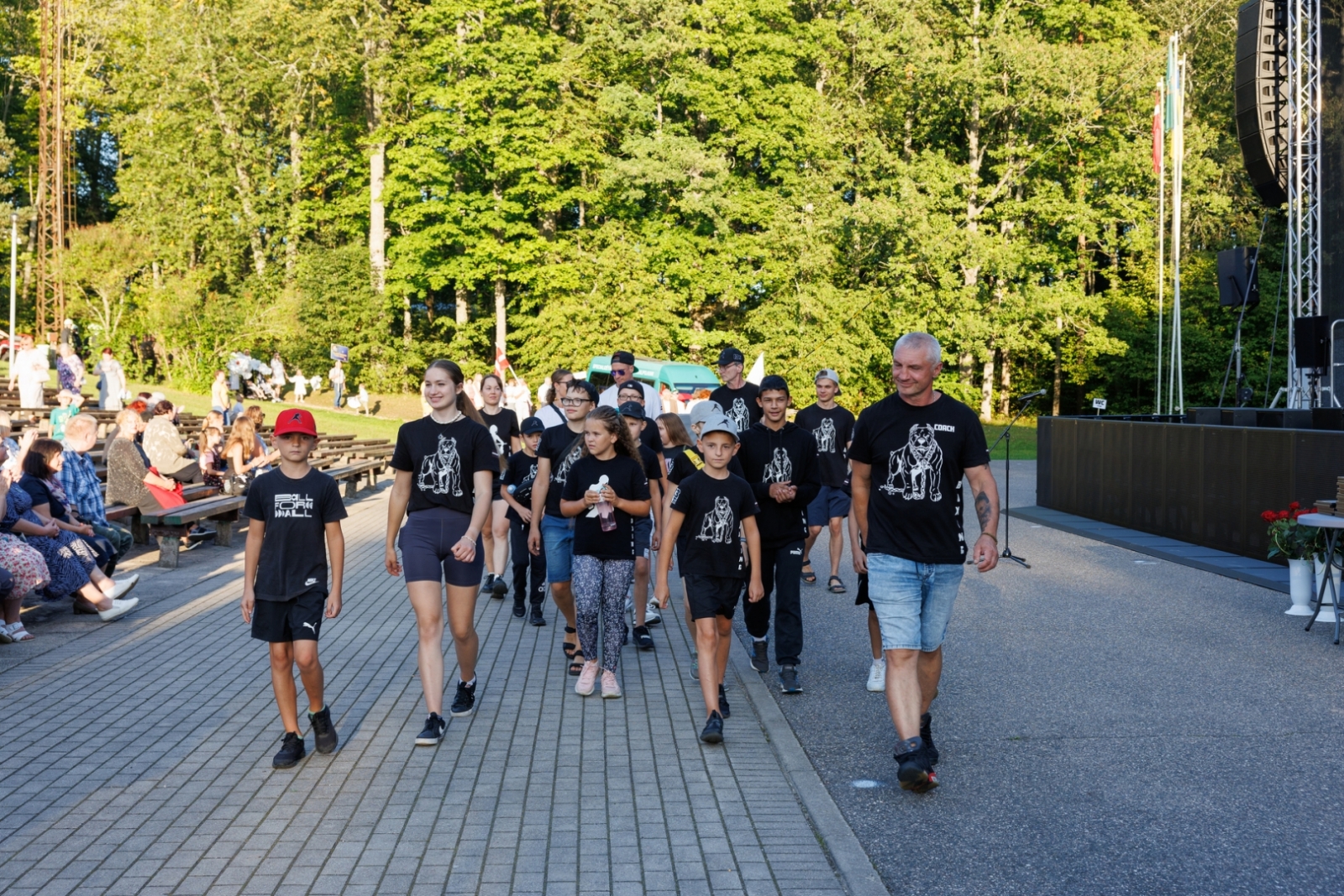 Preiļu pilsētas svētku gājiens "Mēness ziedi"