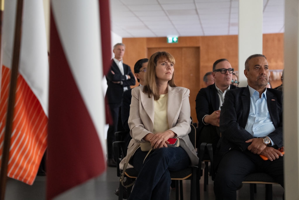 Vairāk nekā 40 ārvalstu diplomātisko pārstāvniecību vadītāji Latgalē iepazīst reģiona investīciju potenciālu un austrumu pierobežas izaicinājumus
