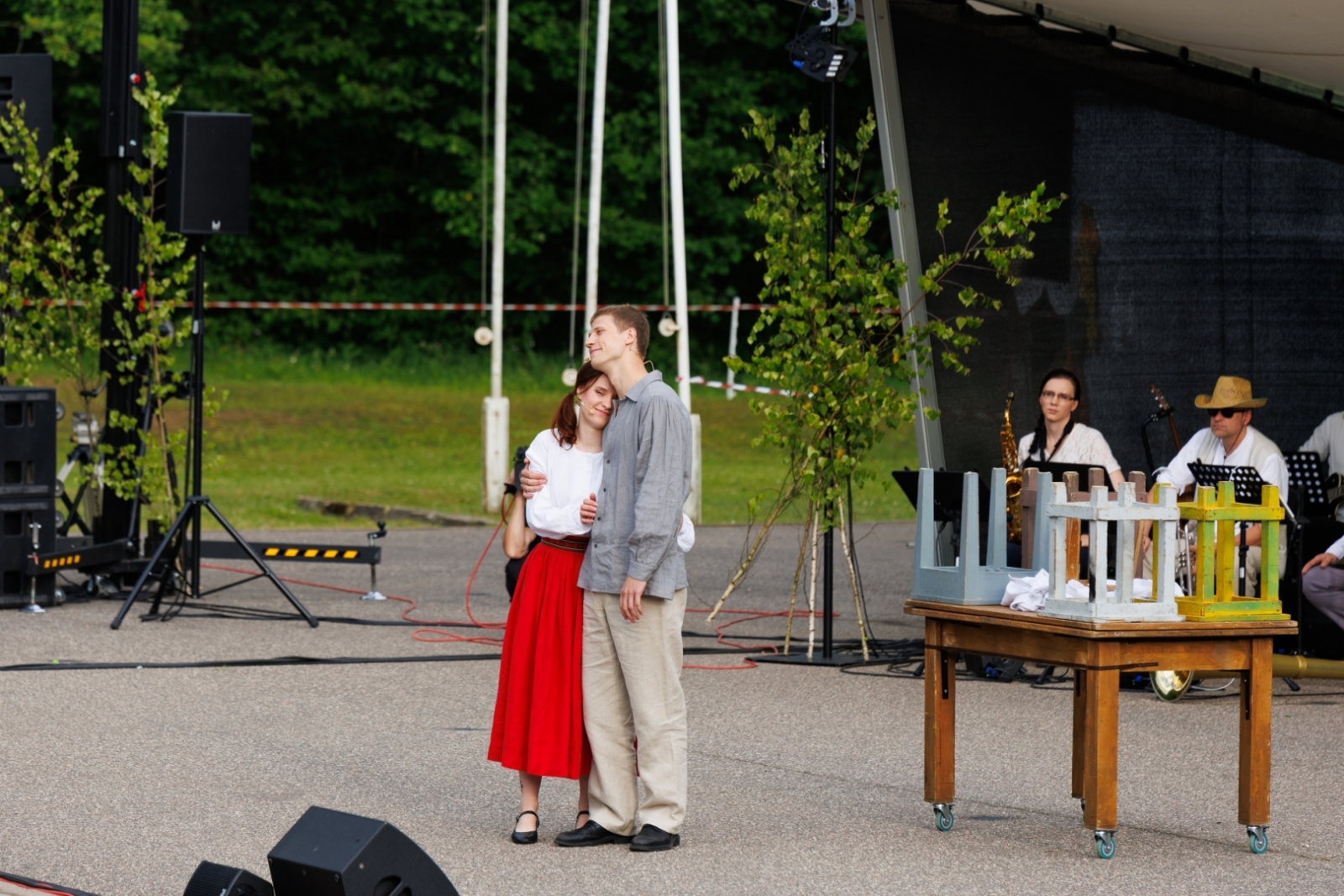 3. Jāņu festivāls ar koncertuzvedumu “Meklē mani papardēs”. 