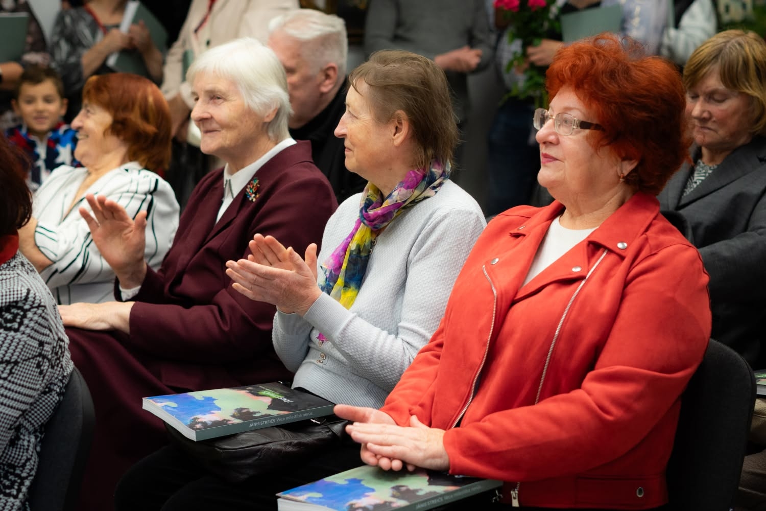Atzīmējot Jāņa Streiča 90 gadu jubileju, atklāta ceļojošā izstāde "Cilvēka bērns Jānis Streičs" un gleznu katalogs "Veca mīlestība nerūs"