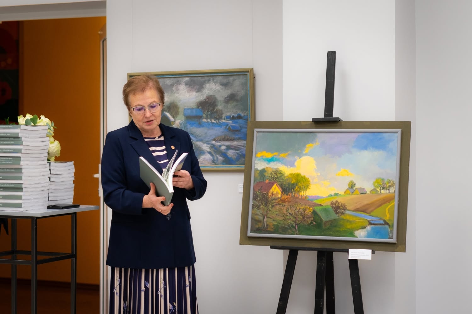 Atzīmējot Jāņa Streiča 90 gadu jubileju, atklāta ceļojošā izstāde "Cilvēka bērns Jānis Streičs" un gleznu katalogs "Veca mīlestība nerūs"