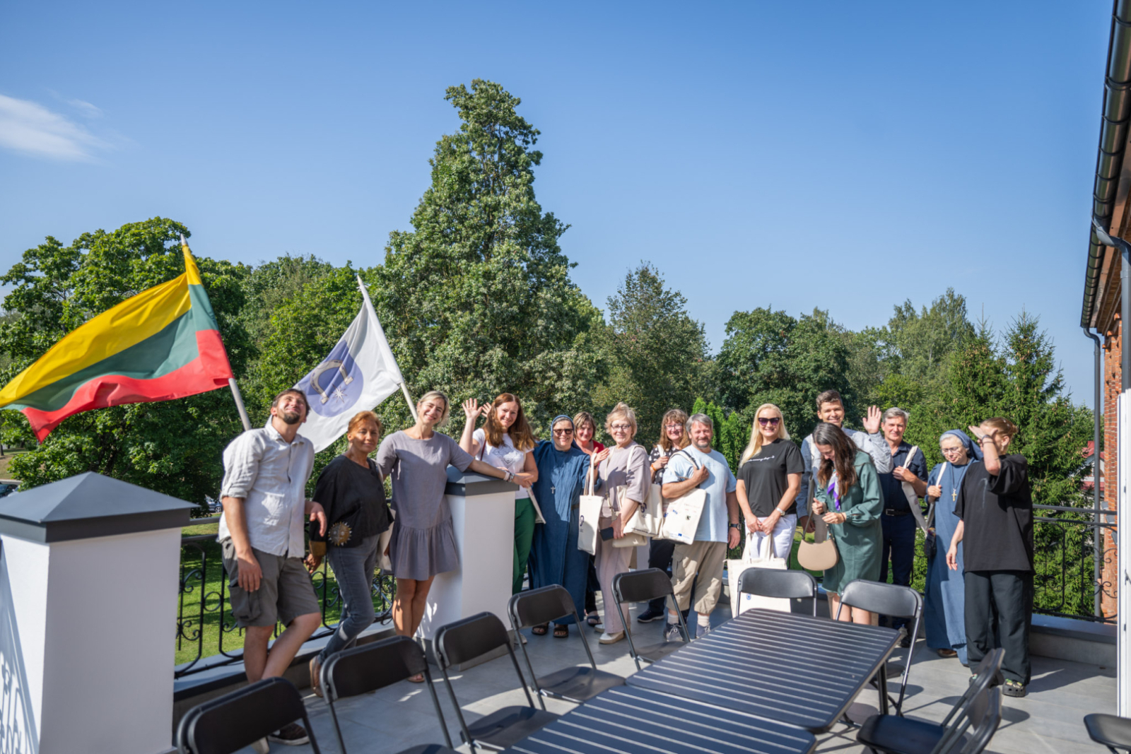 Preiļu novada komanda Utenā gleznoja Jēzus ikonas