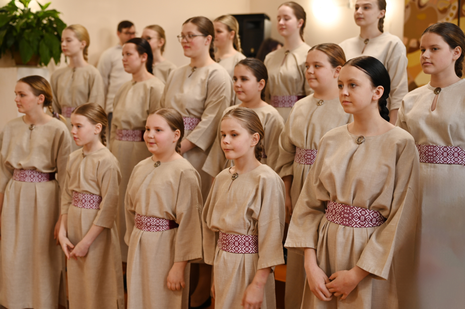 XIII Latvijas skolu jaunatnes dziesmu un deju svētku noslēguma koncerta “TE-AUST” koru repertuāra apguves konkurss