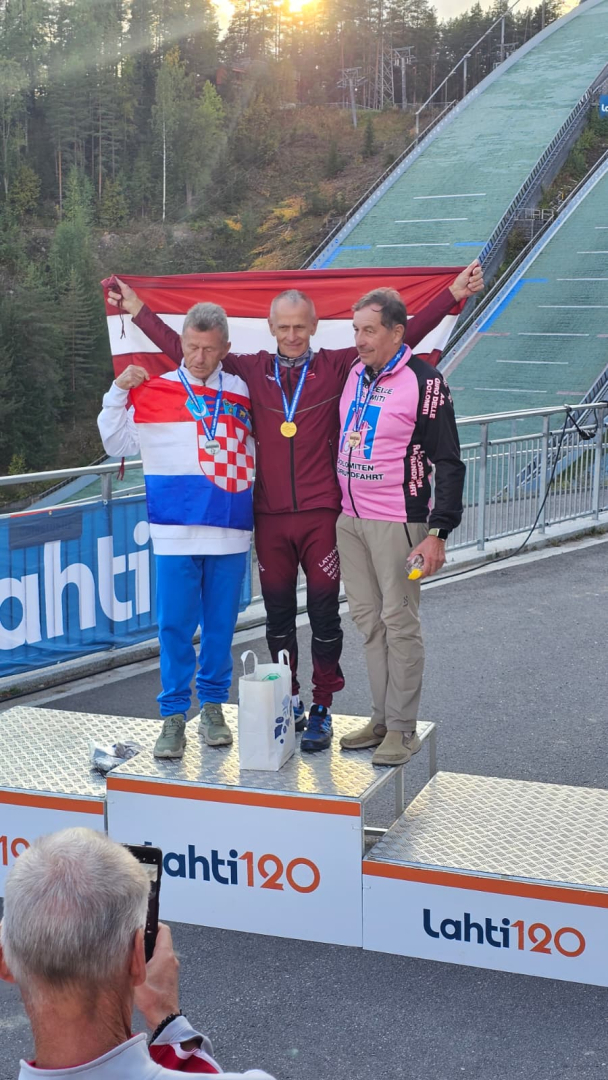 Trīs zelta medaļas no Eiropas čempionātā nūjošanā atceļo uz Preiļu novadu