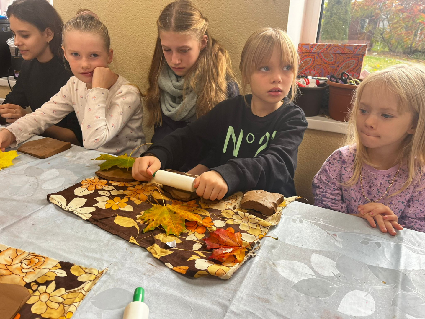Biedrība "Jaunie Spārni" ar lepnumu noslēdz sirsnīgo projektu "Satikšanās punkts"