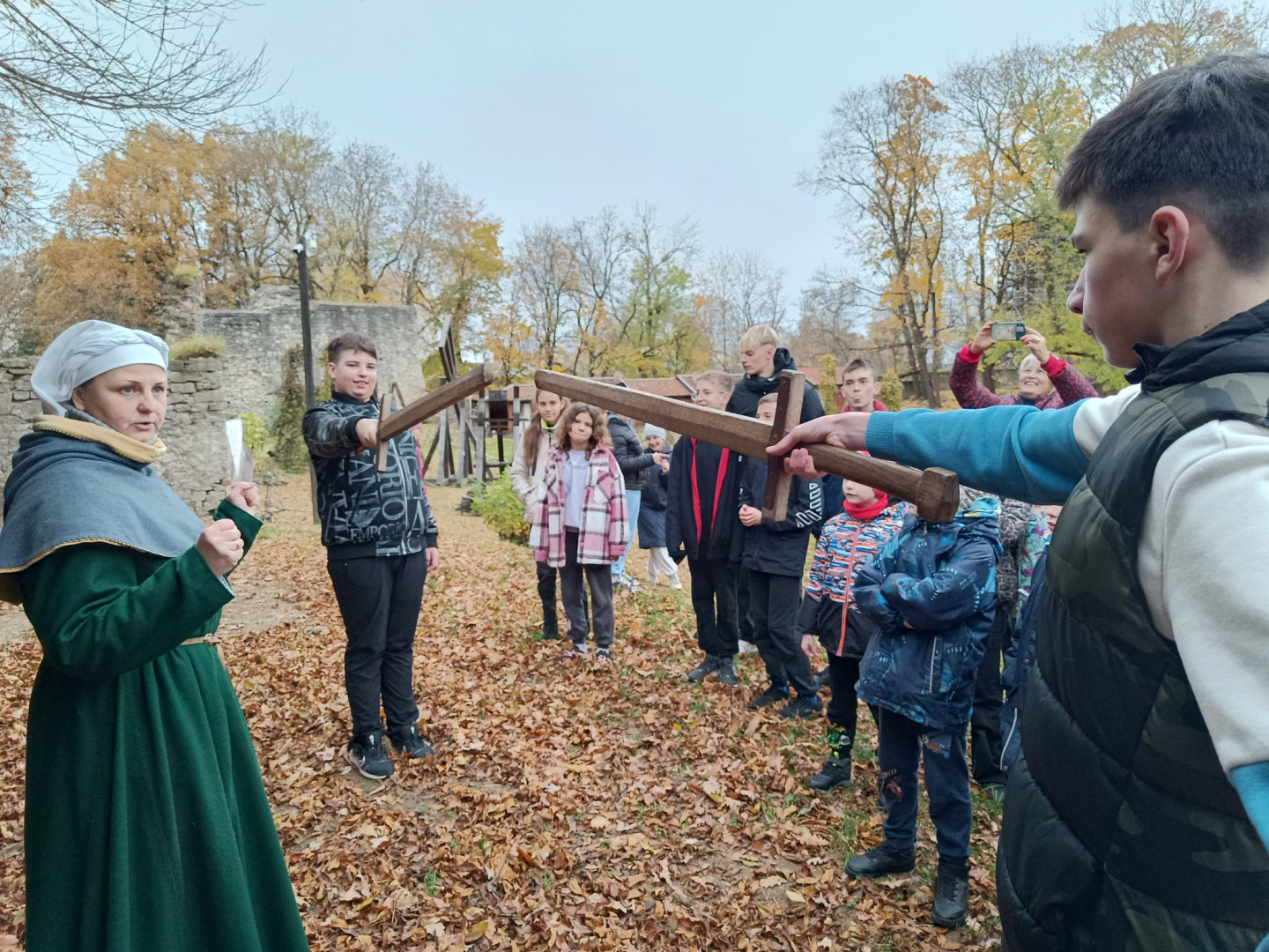 Biedrība "Jaunie Spārni" ar lepnumu noslēdz sirsnīgo projektu "Satikšanās punkts"