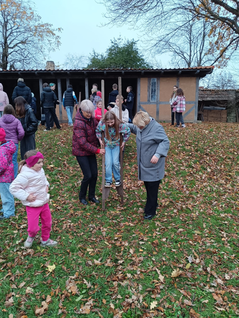 Biedrība "Jaunie Spārni" ar lepnumu noslēdz sirsnīgo projektu "Satikšanās punkts"