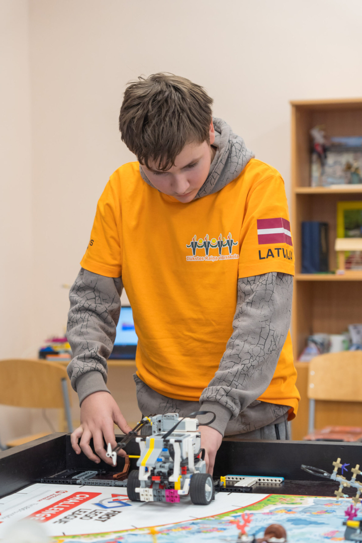 Aizvadīts 17. Latvijas robotikas čempionāta 7. Preiļu robotikas čempionāta posms