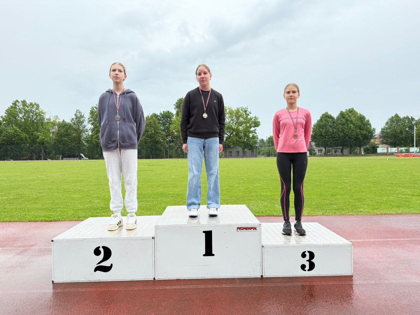 Norisinājās Preiļu novada BJSS sacensības vieglatlētikas mešanas 3-cīņā U-14, U-16 un U-18/20