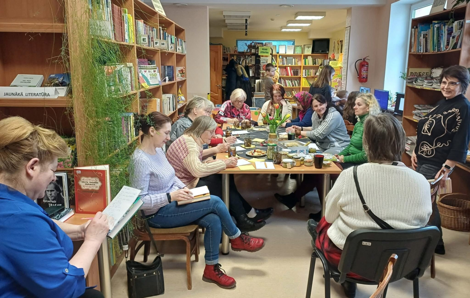 Nodarbības “Dabīgo materiālu izmantošana - augi veselībai” foto galerija