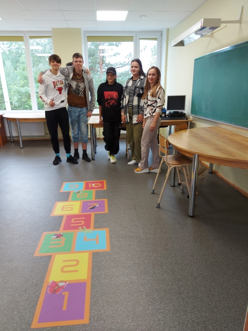 Preiļu novada jauniešu iniciatīvu projektu konkursa “Paplašini robežas!” ietvaros Riebiņu vidusskolā veiksmīgi realizēts projekts “Ielecam jaunajā mācību gadā”