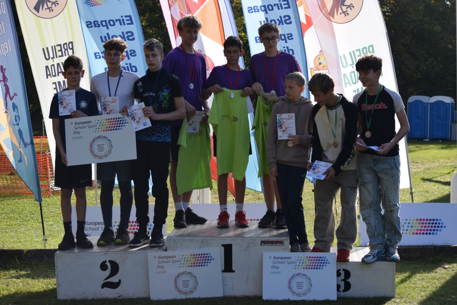 Aizvadīts Eiropas Skolu sporta dienas nacionālais pasākums – Latvijas Skolēnu 80. spartakiāde rudens krosa stafetēs Preiļos