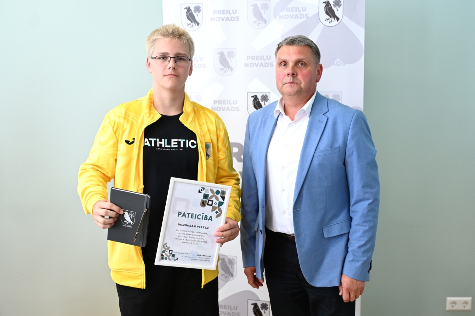 Pašvaldībā tika sveikti Latvijas X Jaunatnes olimpiādes Valmierā laureāti, dalībnieki un viņu treneri