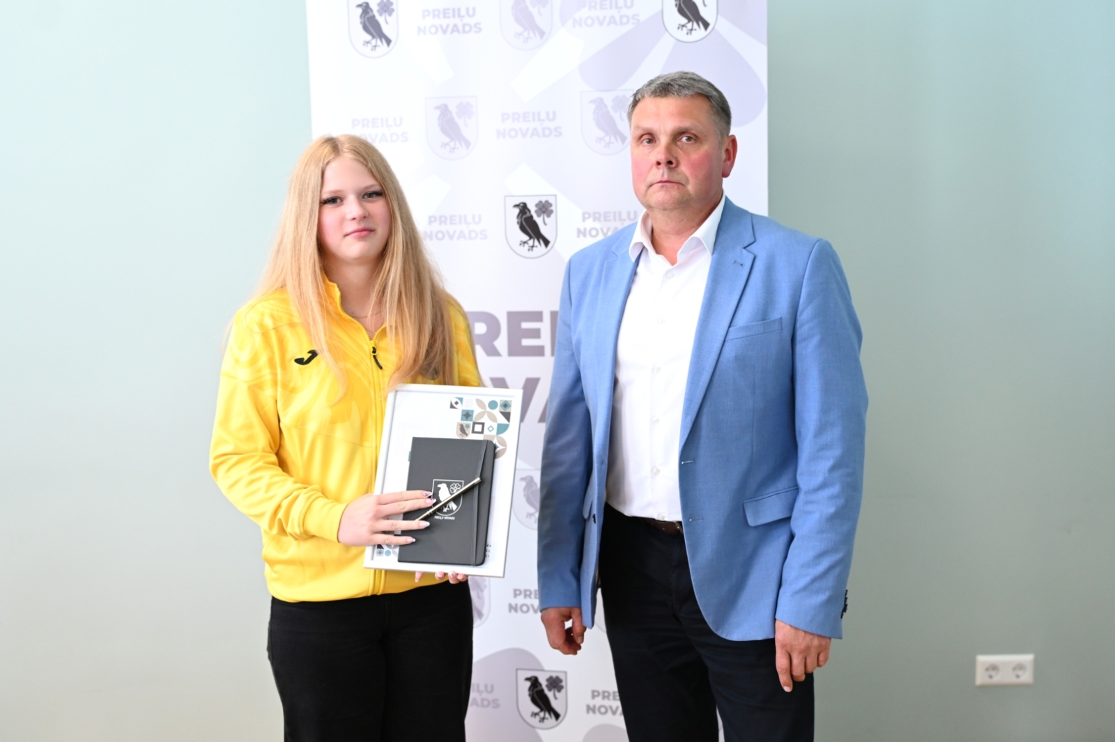 Pašvaldībā tika sveikti Latvijas X Jaunatnes olimpiādes Valmierā laureāti, dalībnieki un viņu treneri
