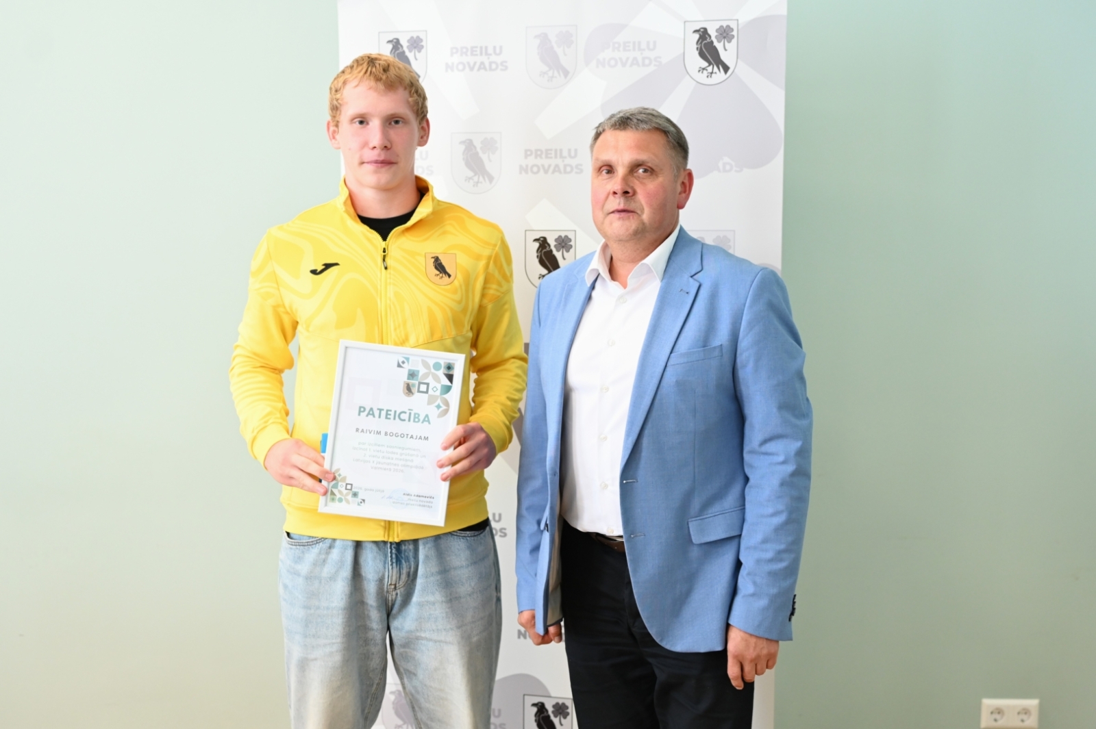 Pašvaldībā tika sveikti Latvijas X Jaunatnes olimpiādes Valmierā laureāti, dalībnieki un viņu treneri