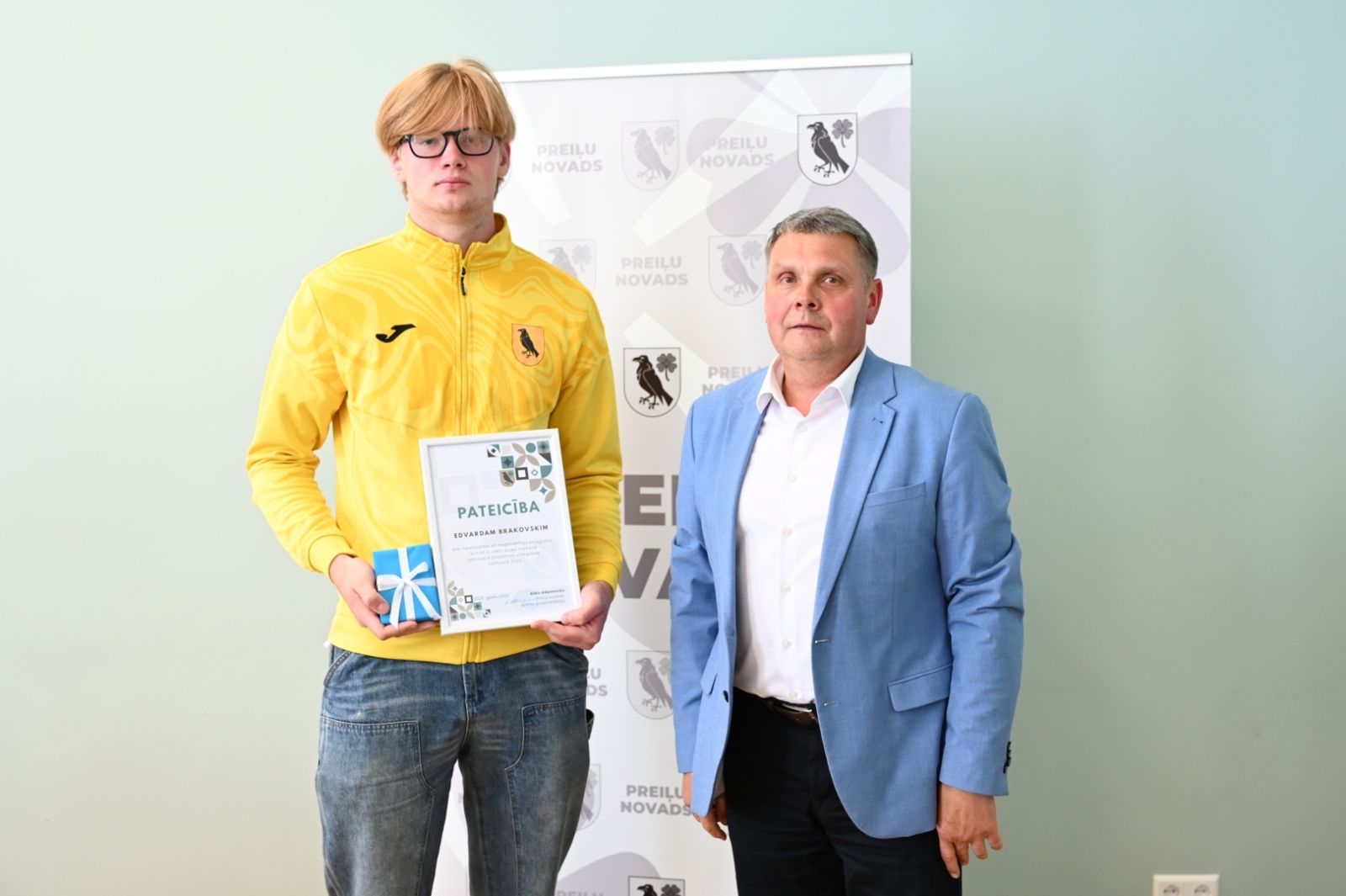 Pašvaldībā tika sveikti Latvijas X Jaunatnes olimpiādes Valmierā laureāti, dalībnieki un viņu treneri