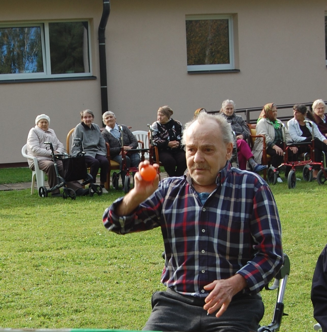 SAC "Vārkava" jautri, sportiski un viesmīlīgi ieskandina Starptautisko senioru dienu