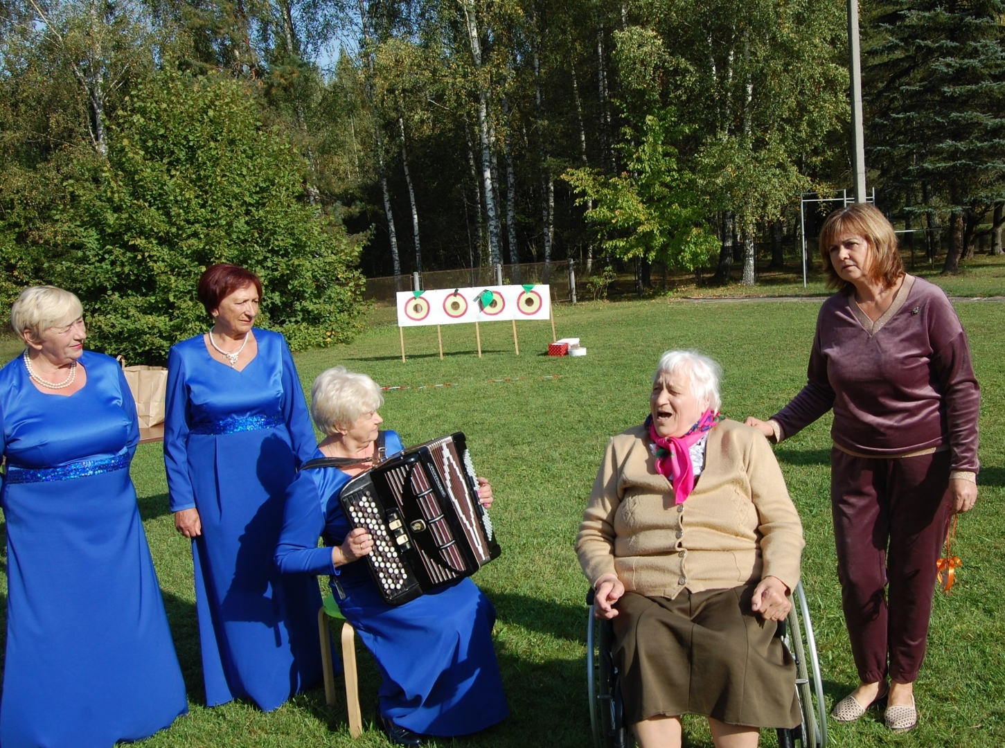 SAC "Vārkava" jautri, sportiski un viesmīlīgi ieskandina Starptautisko senioru dienu