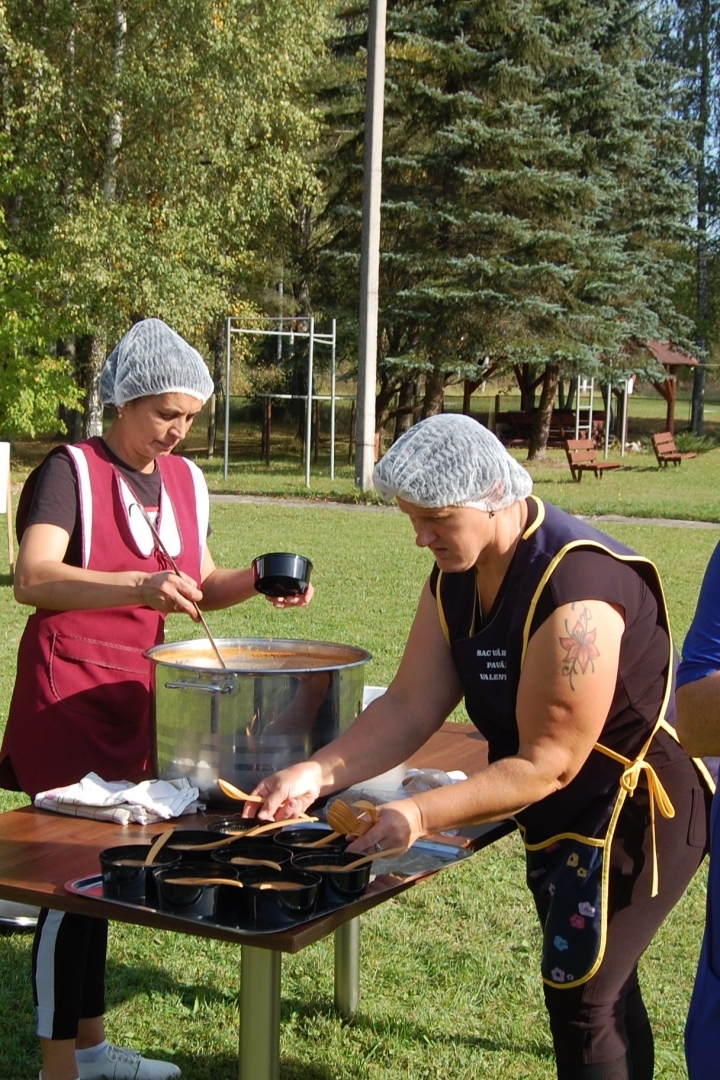 SAC "Vārkava" jautri, sportiski un viesmīlīgi ieskandina Starptautisko senioru dienu