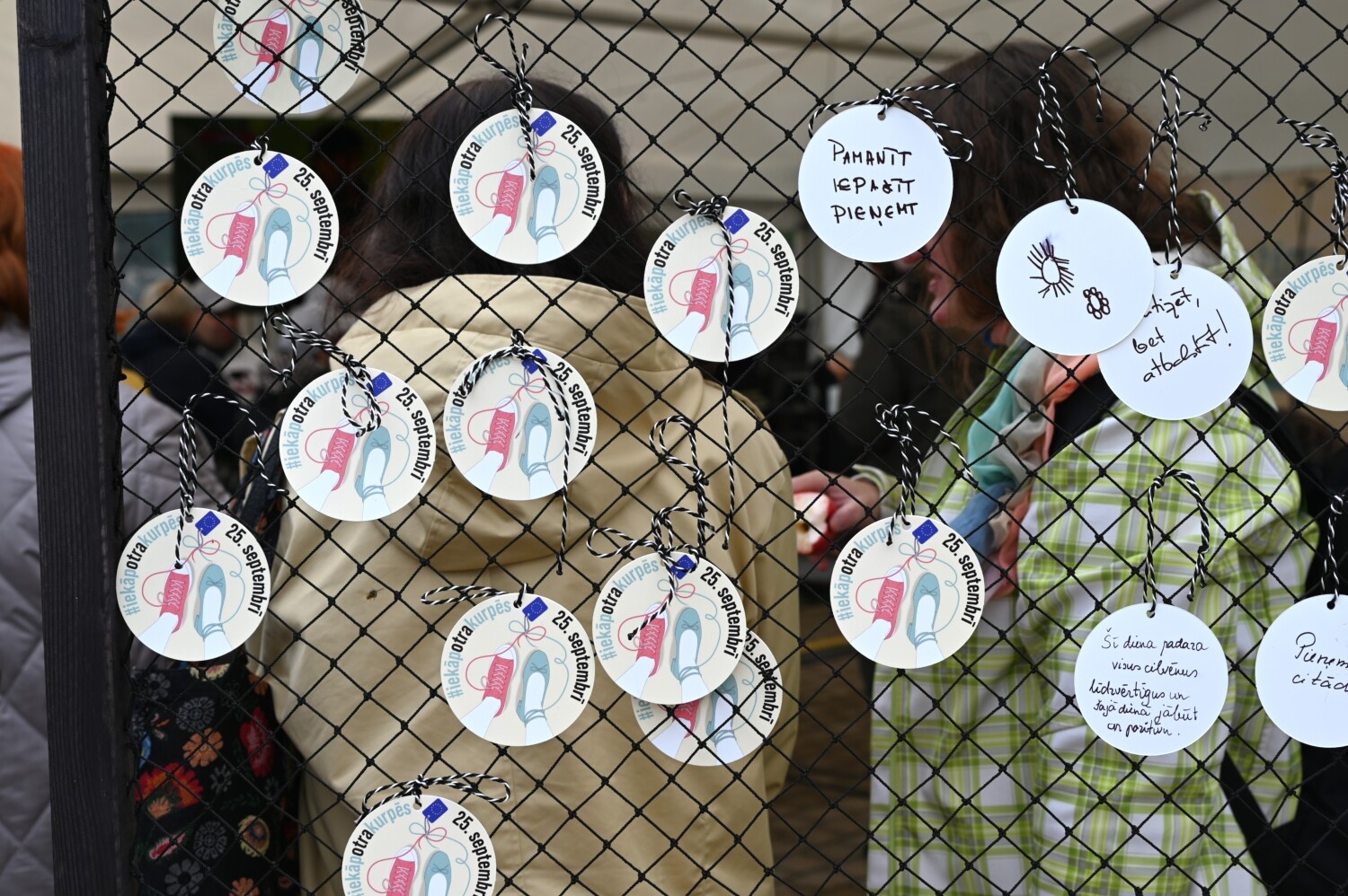 Sociālā akcija “Dažādo kurpju diena”