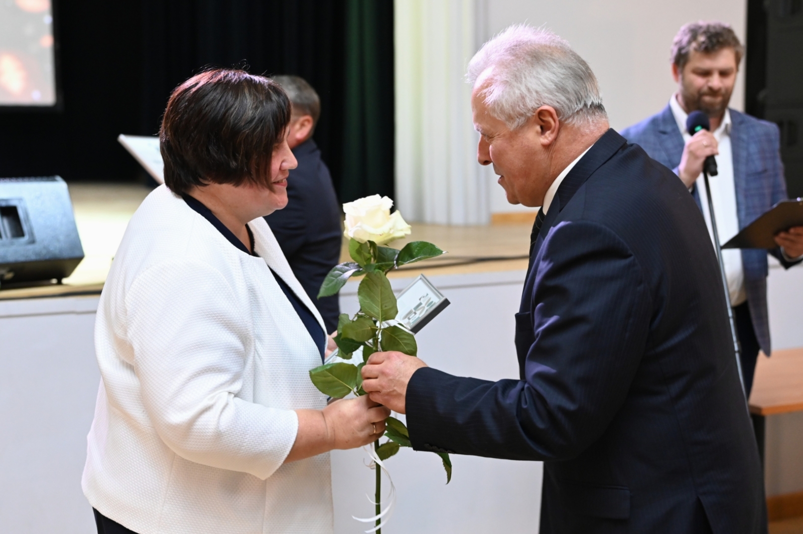 Skolotāju diena godināti Preiļu novada pedagogi