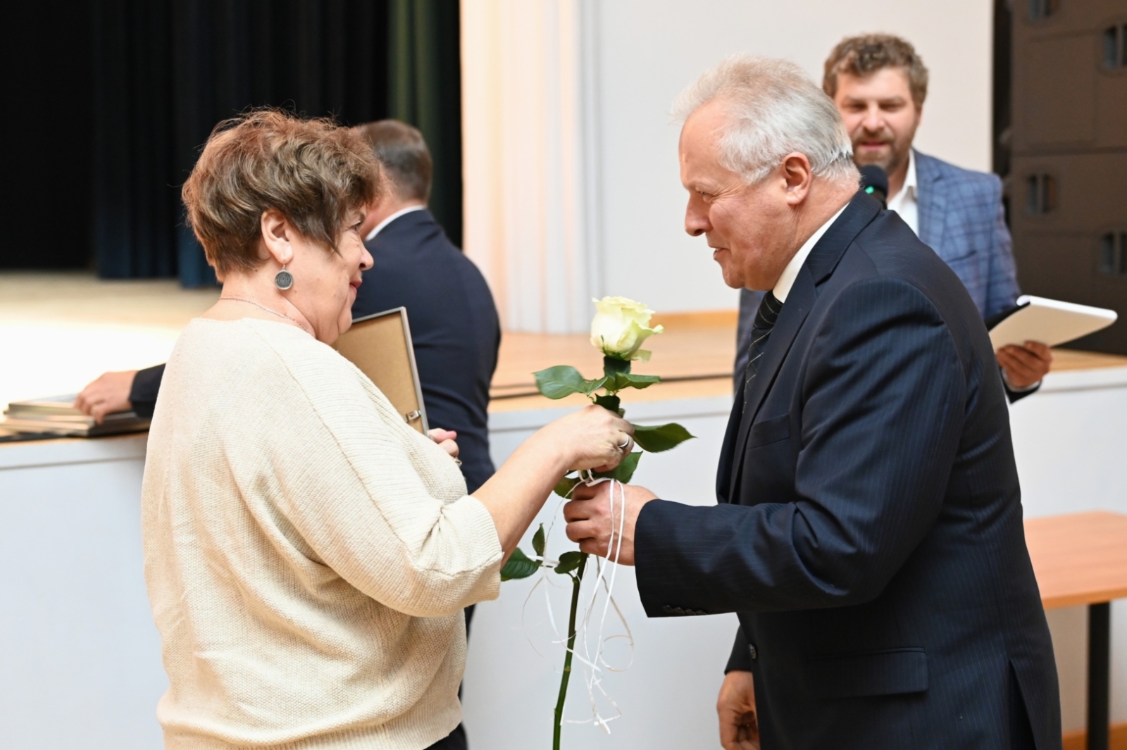 Skolotāju diena godināti Preiļu novada pedagogi
