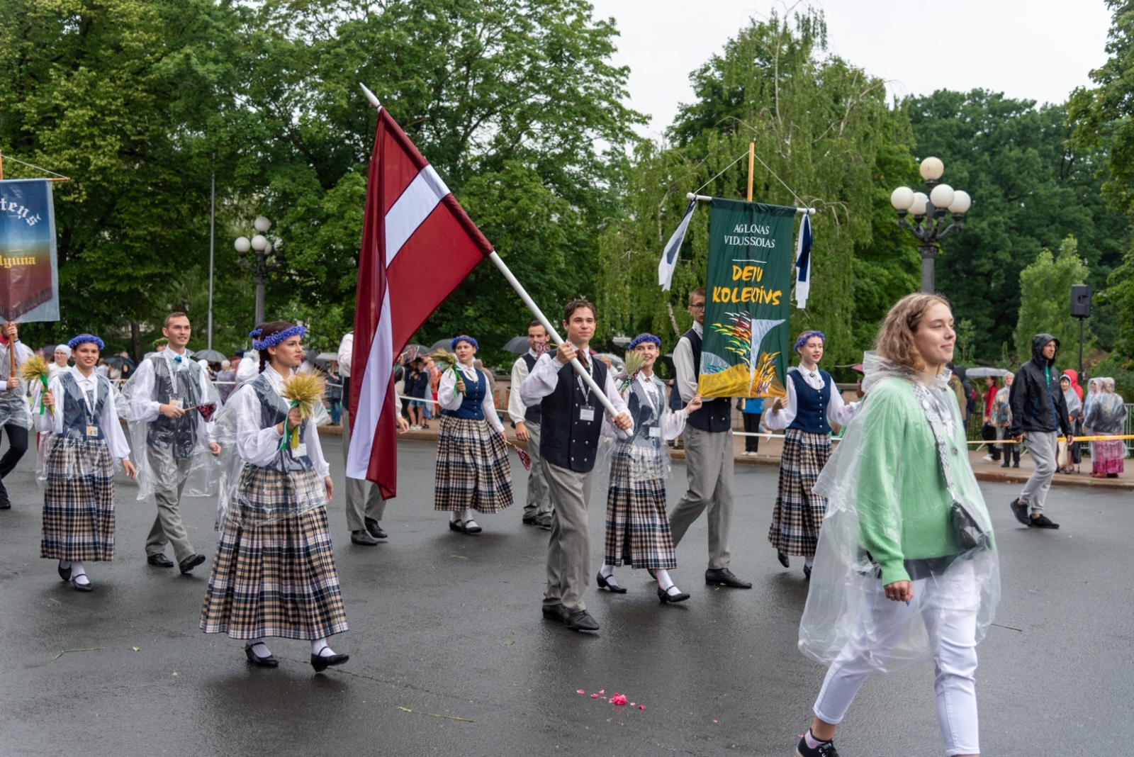 Dziesmu un deju svētku dalībnieku gājiens “Novadu dižošanās”