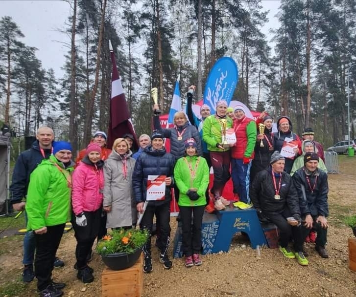 Preiļu novada sportisti guvuši vairākas medaļas Latvijas pašvaldību sporta veterānu – senioru 61. sporta spēlēs pavasara krosā un nūjošanā