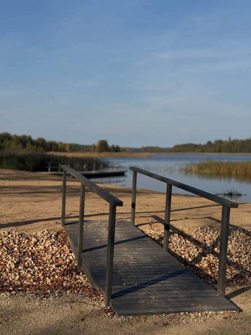 Pelēču ezera krastā izveidota jauna atpūtas vieta