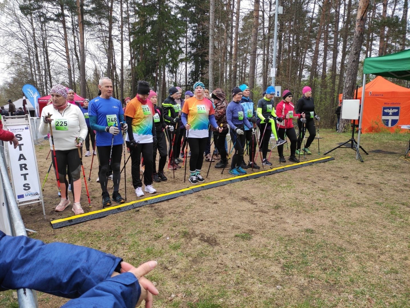 Preiļu novada sportisti guvuši vairākas medaļas Latvijas pašvaldību sporta veterānu – senioru 61. sporta spēlēs pavasara krosā un nūjošanā