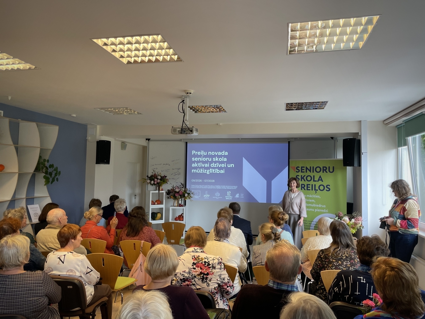 Preiļos atklāta senioru skola
